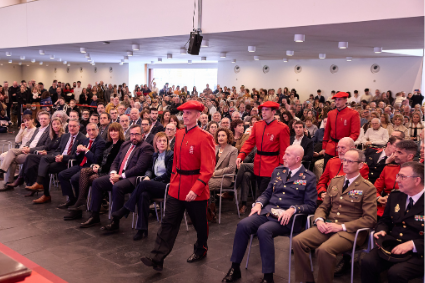 La Presidenta del Consejo de Navarra, Ana Clara Villanueva Latorre, asistió al acto institucional del Día. de la Policía Foral